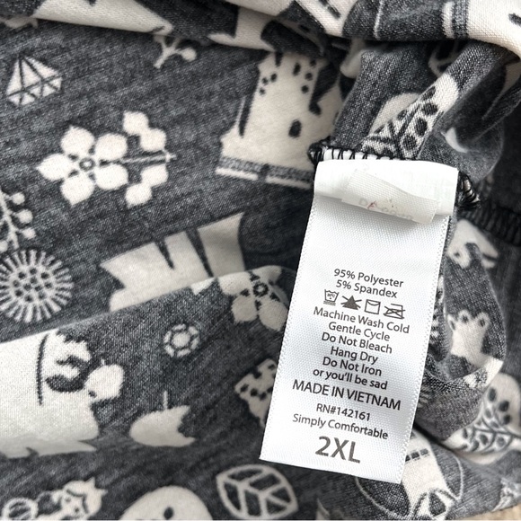 Disney Tops Vacay Bundle XL XXL - Picture 9 of 16